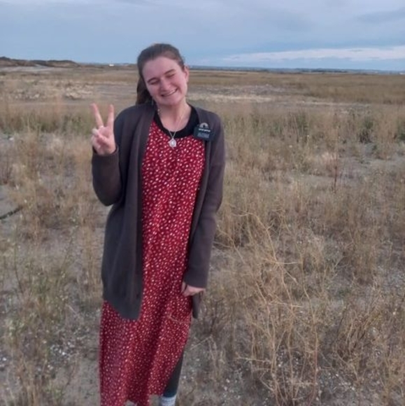 Meet your Posher, Stefani - Picture 1 of 1